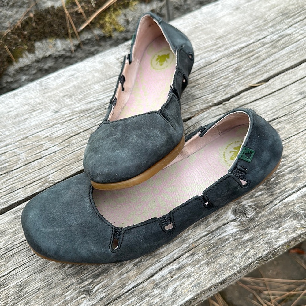 So Naturalista Ballet Flats